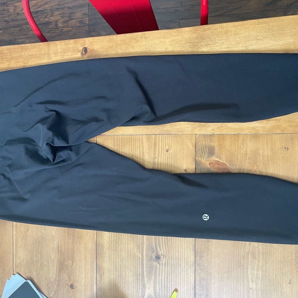Lululemon Wunder Train High-Rise Tight 25" size 10